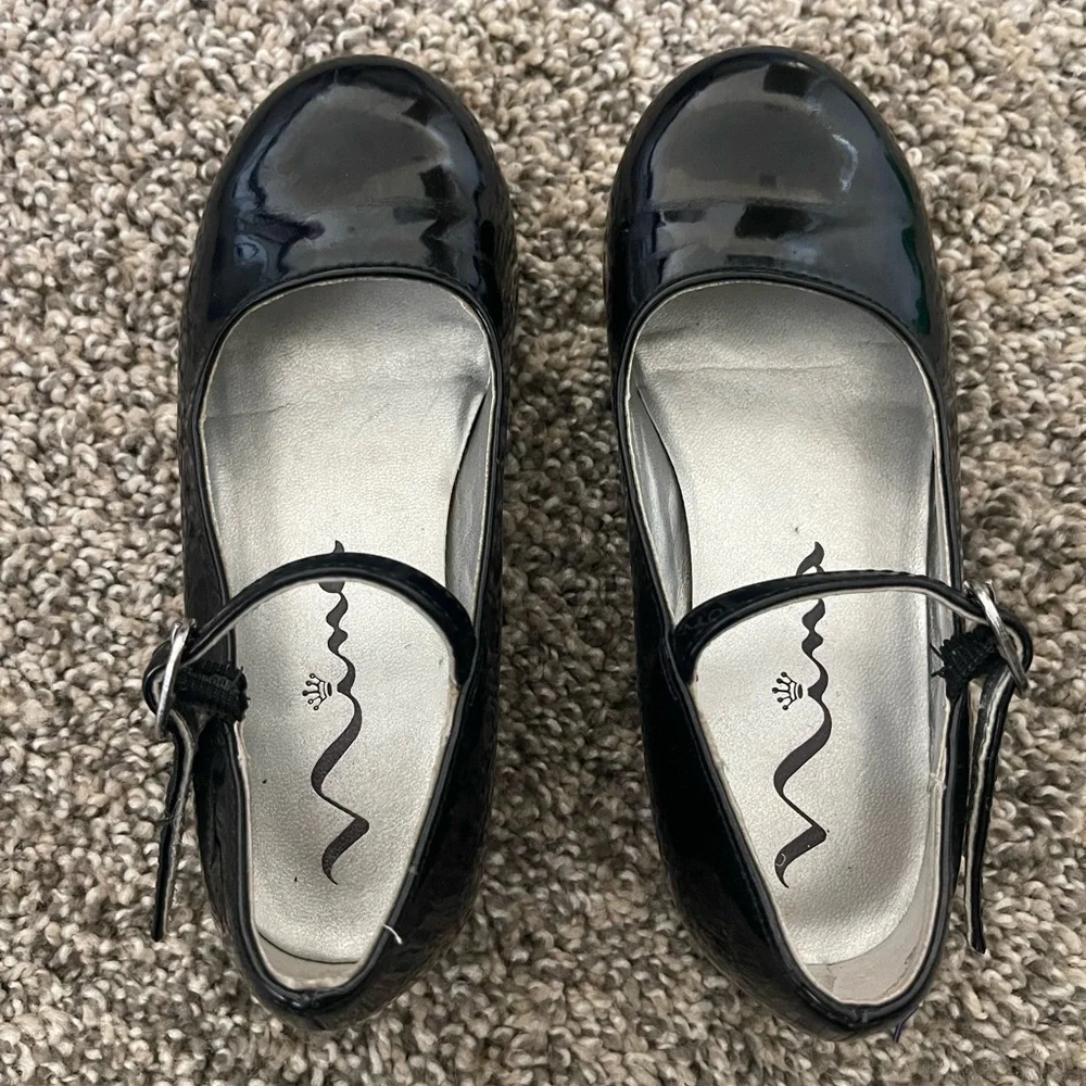 Toddler Girl’s Nina Seeley Black Patent Mary Jane Shoes Size 8.5